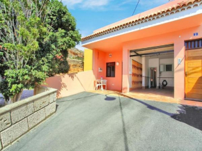 Traditional holiday home in Arico with garden
